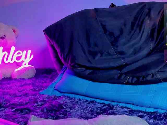 ashley-jenner webcam