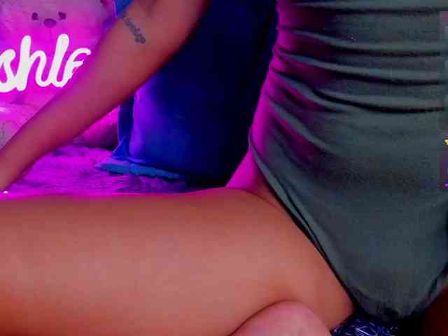 ashley-jenner webcam