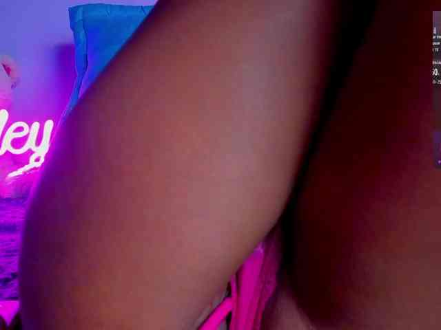 ashley-jenner webcam