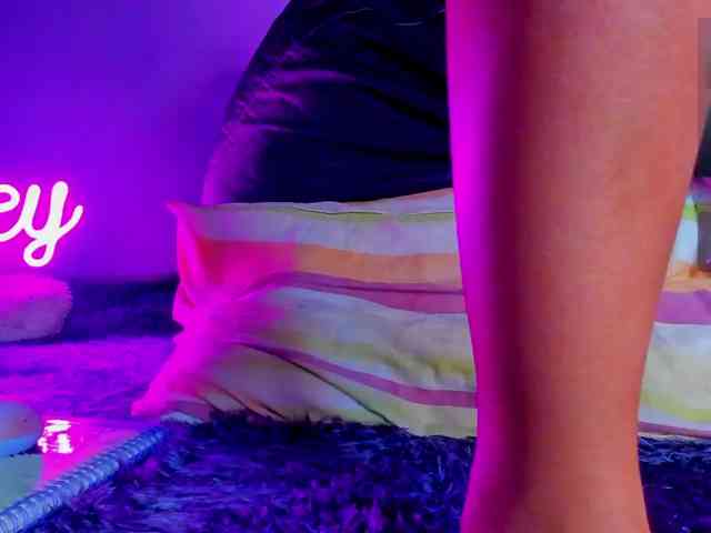 ashley-jenner webcam