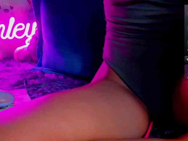 ashley-jenner webcam