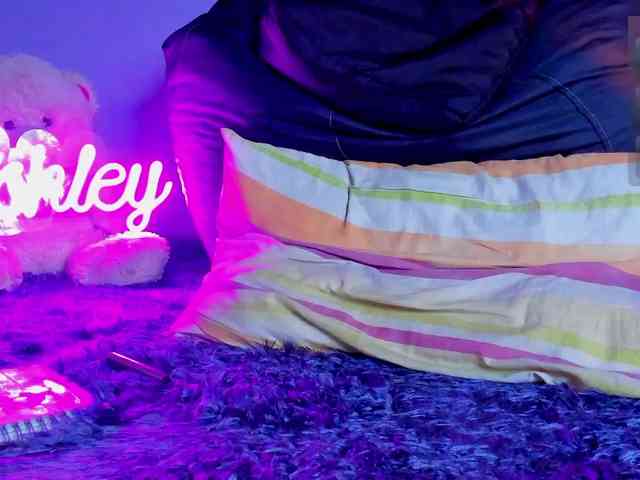 ashley-jenner webcam