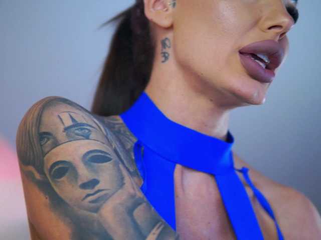 Gratis Live Sexcam mit RaquelleVon RaquelleVon