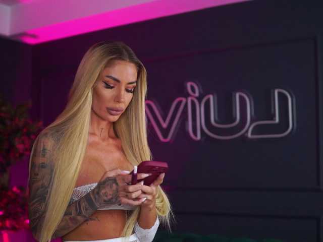 RaquelleVon webcam