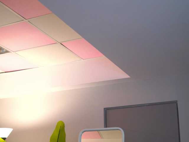 go to chat with RaquelleVon