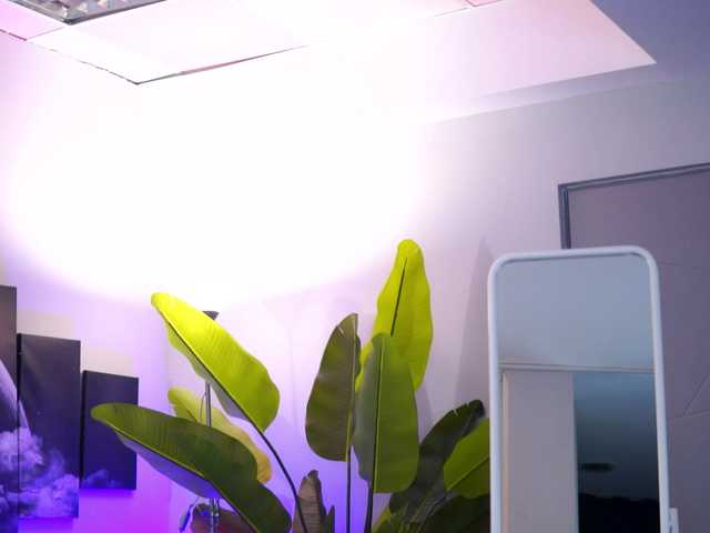 Gratis Live Sexcam mit RaquelleVon RaquelleVon