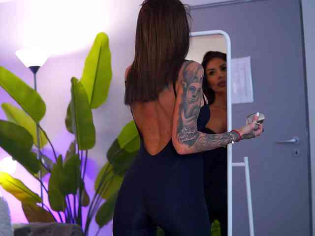RaquelleVon webcam