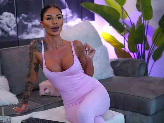 RaquelleVon webcam