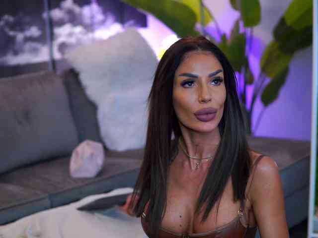 RaquelleVon webcam