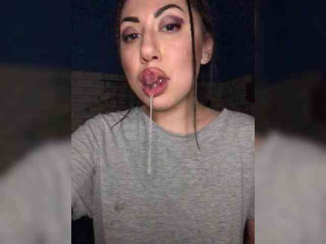 Kitana_mk webcam