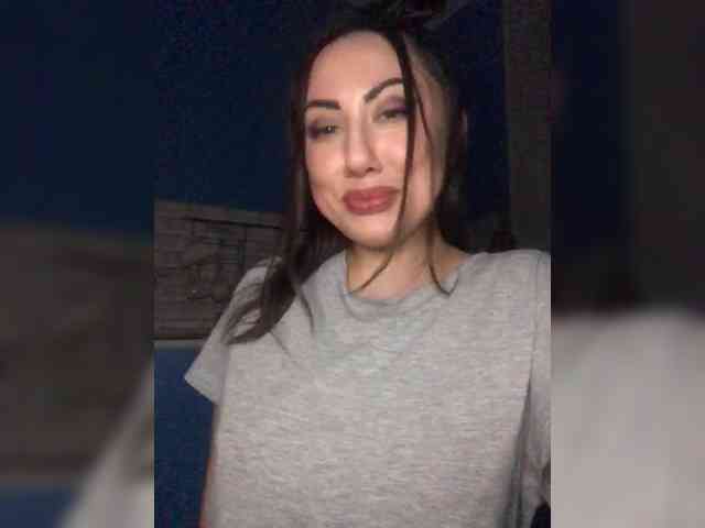 Kitana_mk webcam