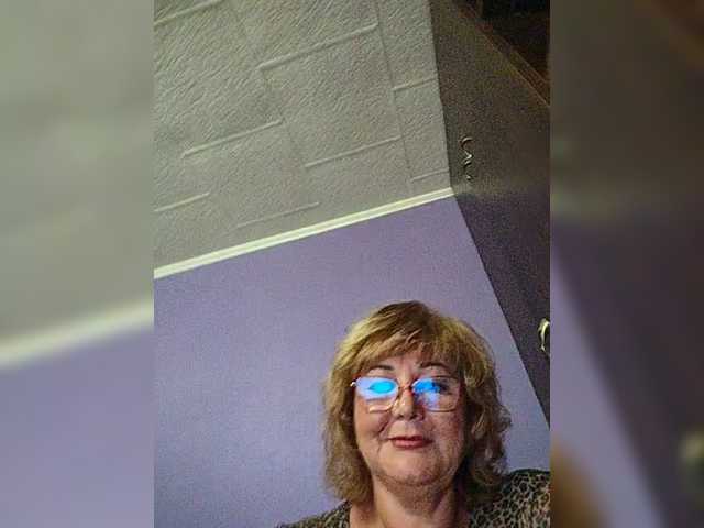 KarinkaSweet webcam