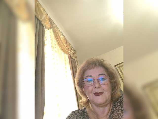 KarinkaSweet webcam