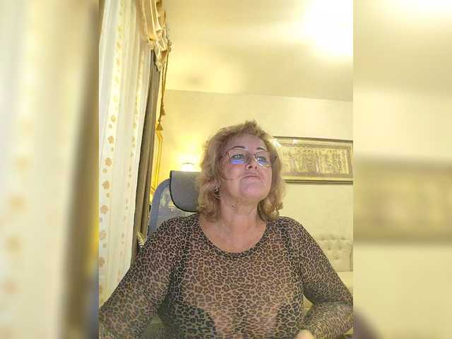 KarinkaSweet webcam