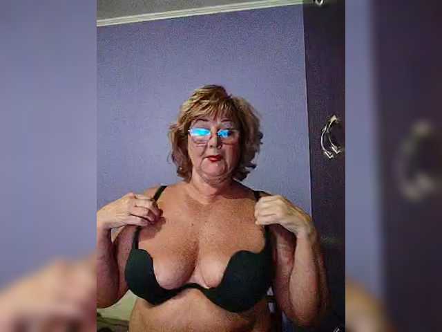 KarinkaSweet webcam