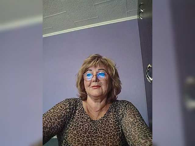 KarinkaSweet webcam