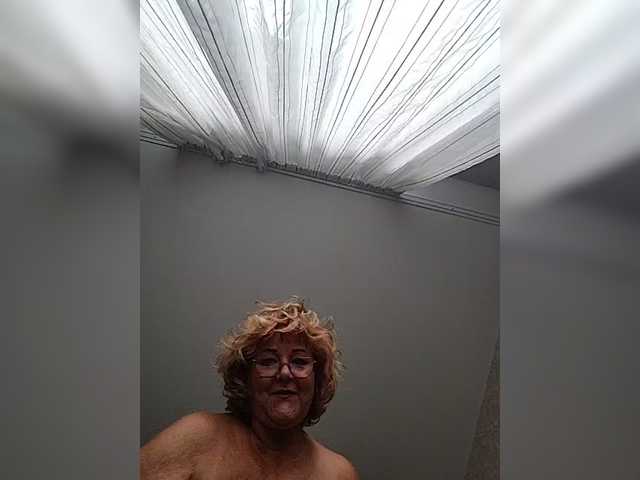 KarinkaSweet webcam