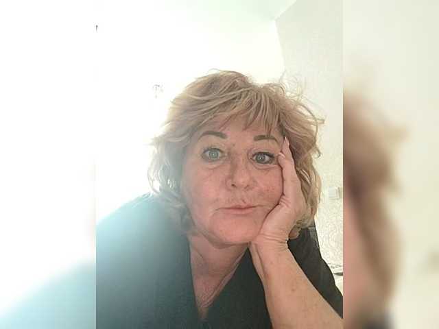 KarinkaSweet webcam
