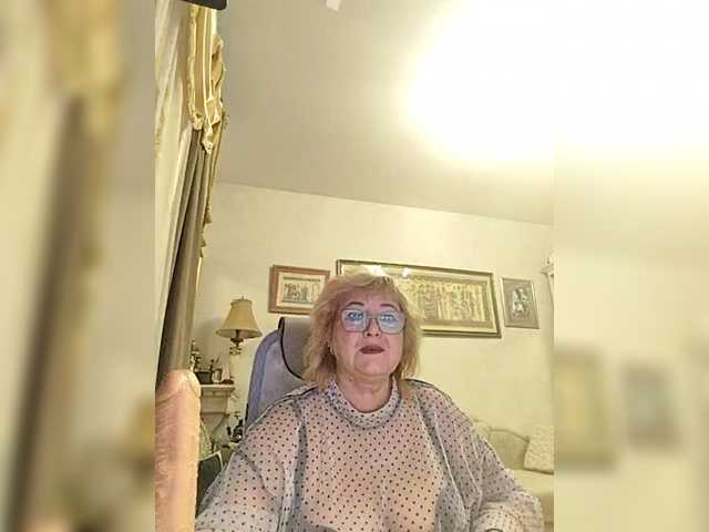 Vai a chattare su KarinkaSweet KarinkaSweet