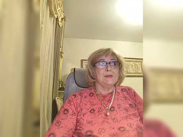 Vai a chattare su KarinkaSweet KarinkaSweet