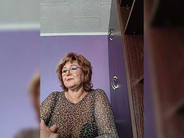 KarinkaSweet webcam