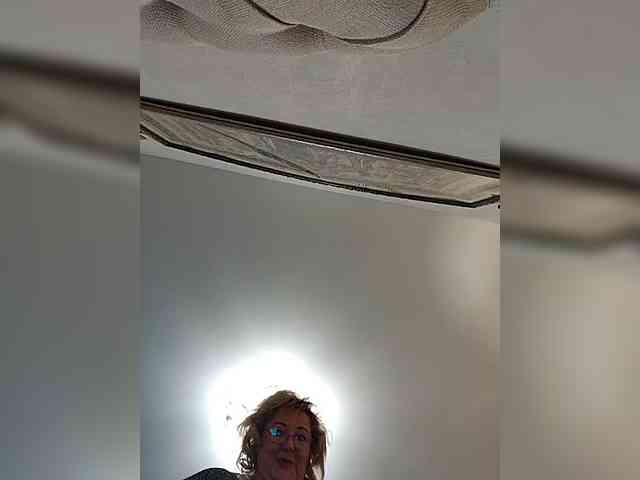 KarinkaSweet webcam