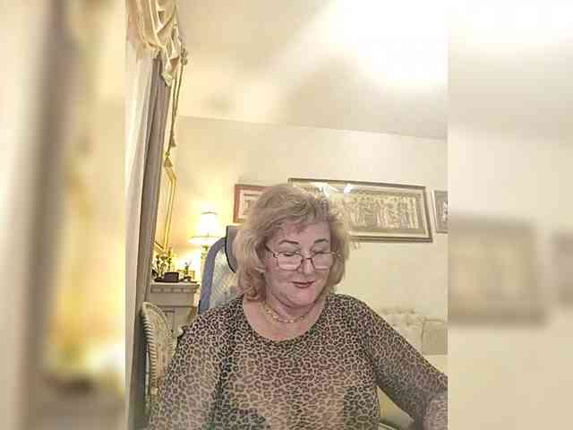 KarinkaSweet webcam