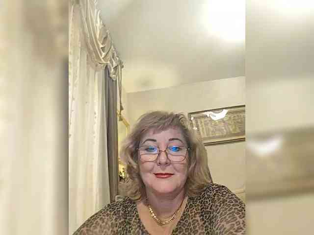 KarinkaSweet webcam