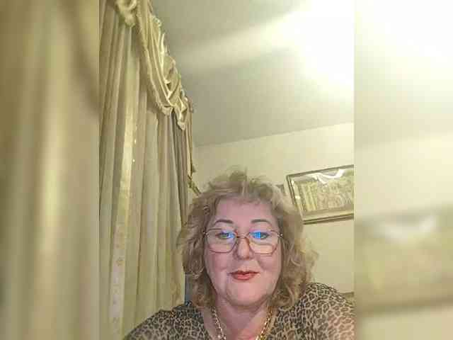 KarinkaSweet webcam
