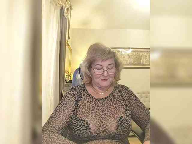 KarinkaSweet webcam