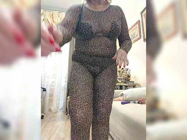 KarinkaSweet webcam