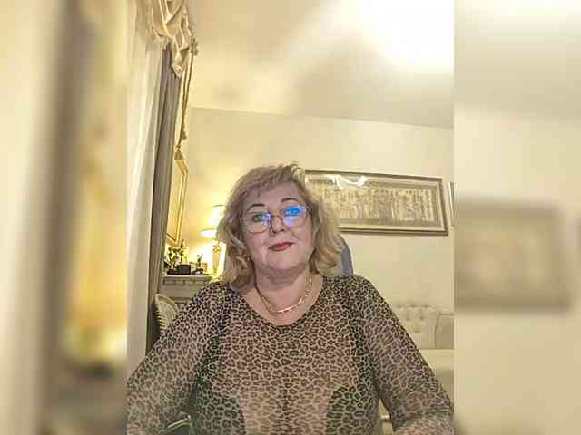 KarinkaSweet webcam