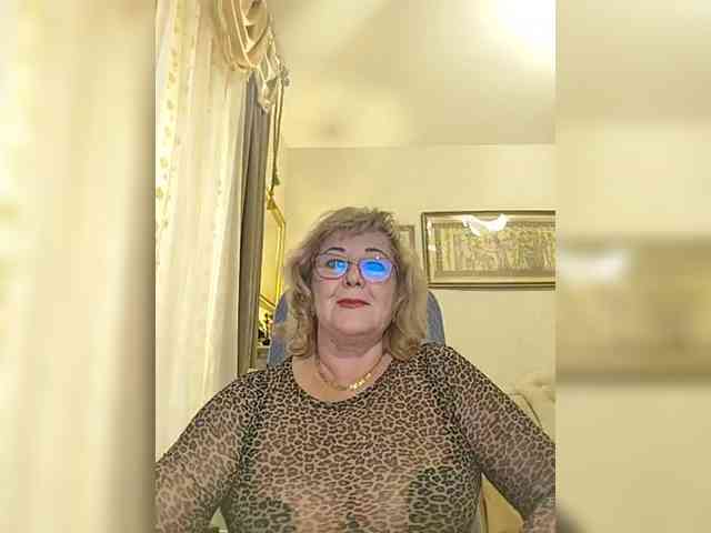 KarinkaSweet webcam