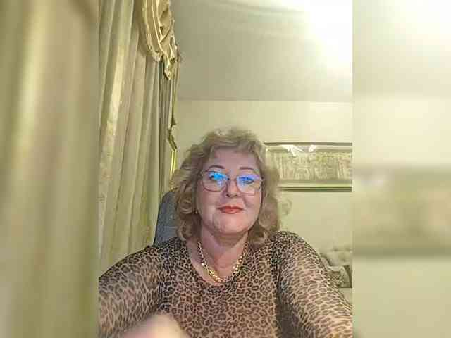 KarinkaSweet webcam