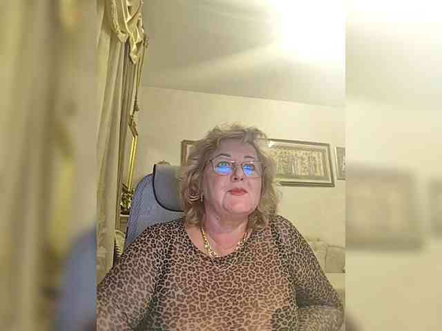 KarinkaSweet webcam