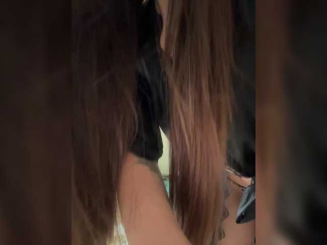 Entra en el chat con el modelo -Saharochek- -Saharochek-