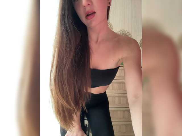 Entra en el chat con el modelo -Saharochek- -Saharochek-