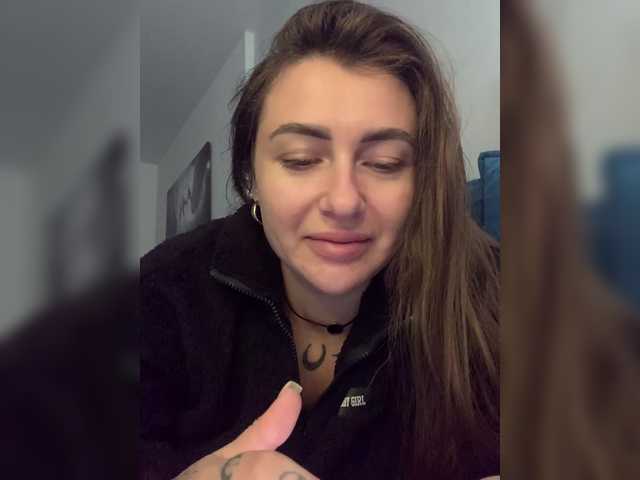 Рунетки: дрочит девчонке пальцем, секс чат бесплатно
