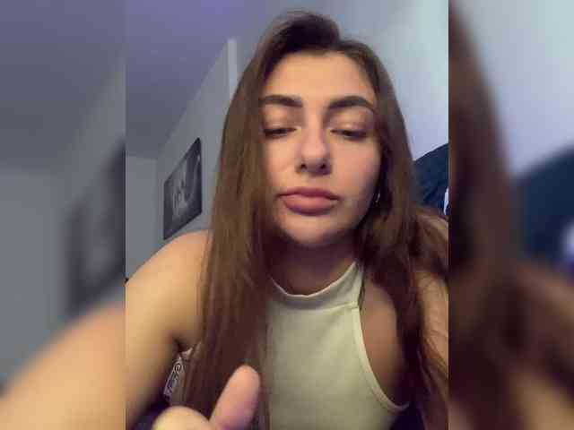 WILDGIRL webcam