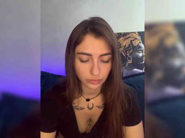 WILDGIRL webcam