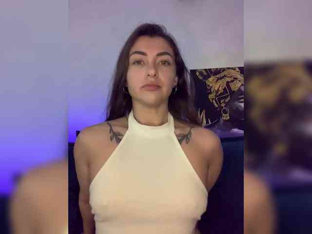 WILDGIRL webcam
