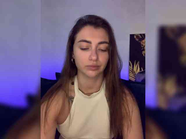 WILDGIRL webcam