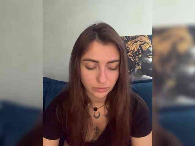 WILDGIRL webcam