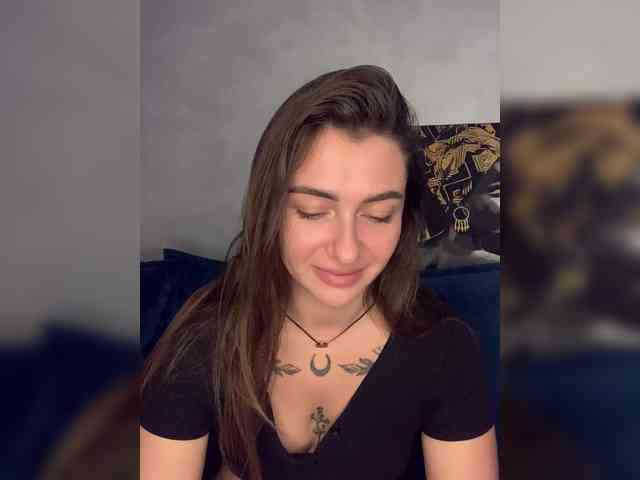 WILDGIRL webcam
