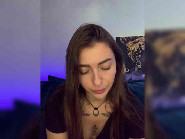 WILDGIRL webcam