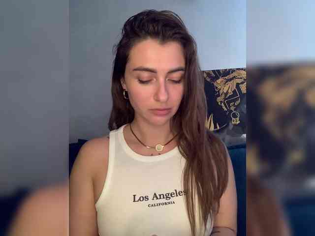 WILDGIRL webcam