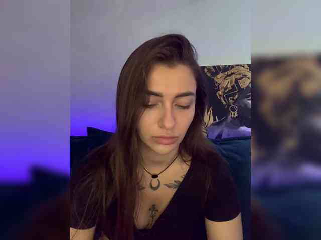 WILDGIRL webcam