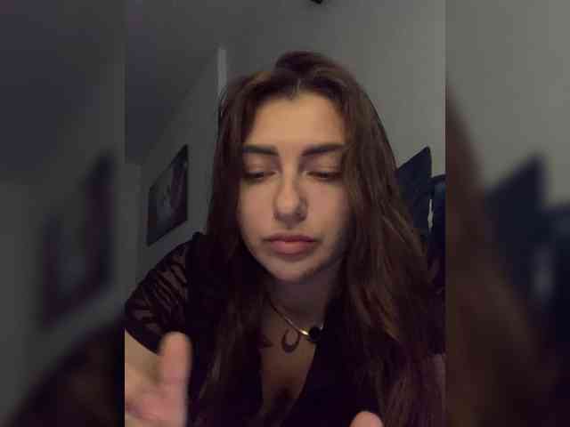 WILDGIRL webcam