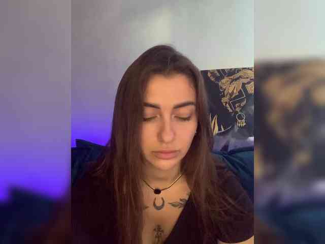 WILDGIRL webcam