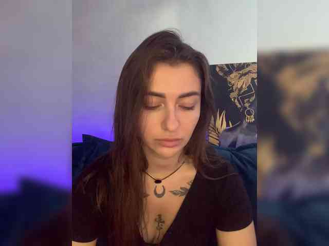 WILDGIRL webcam